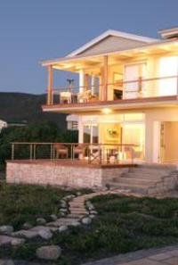 138 Marine Beachfront Guesthouse